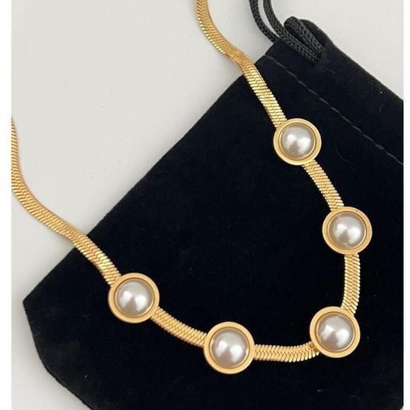 18K Gold Plated White Pearl Snake Herringbone Necklace Stainless Steel Womens - Picture 1 of 15
